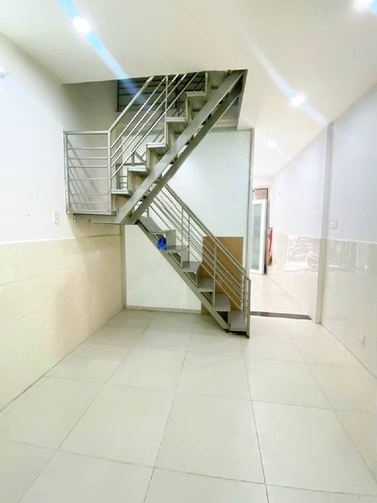 Bán nhà Trung tâm P.1, Q.Tân Bình, Nguyễn Trọng Tuyển 30m2