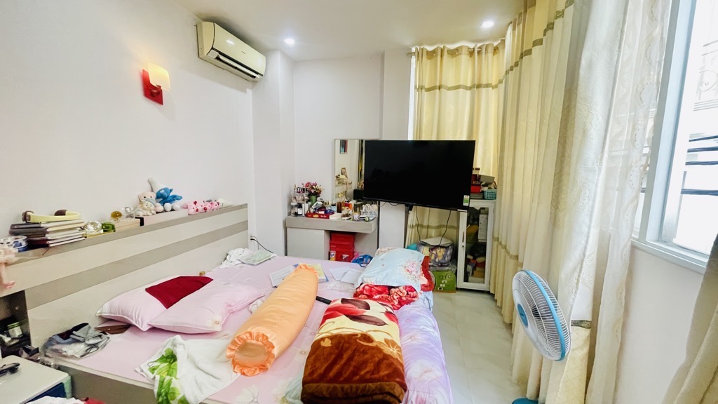 Bán nhà 2 MẶT TIỀN hẻm- dưới 10tỷ -Q.Phú Nhuận 70m2 ngang 5m- 4 tầng