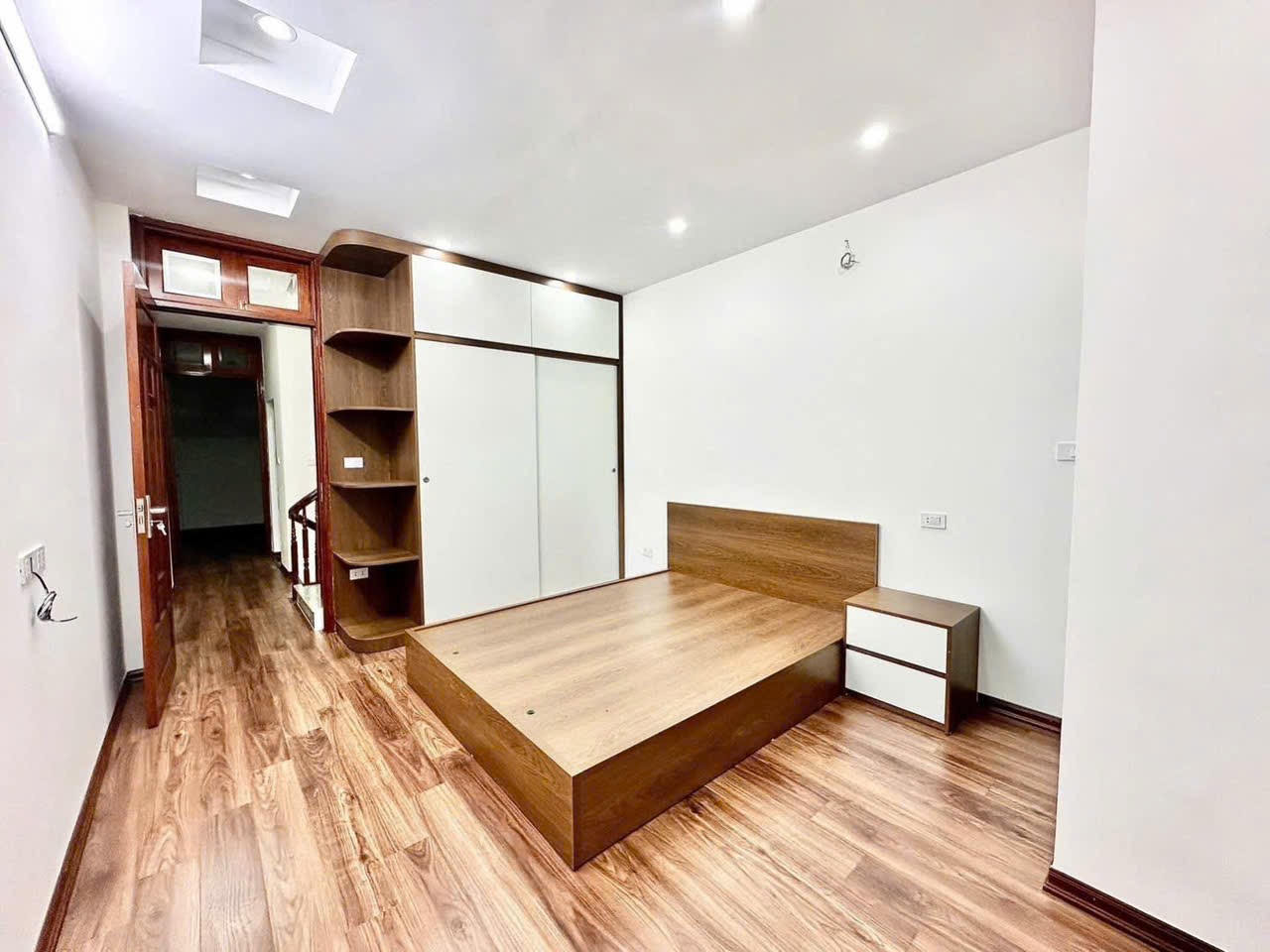 NHÀ TÂY MỖ 6T-Thang máy-Trung Tâm Nam Từ Liêm