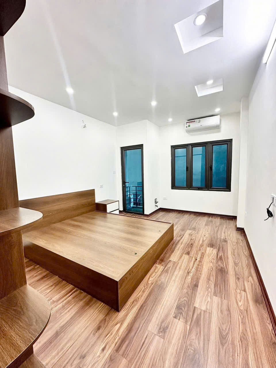 NHÀ TÂY MỖ 6T-Thang máy-Trung Tâm Nam Từ Liêm