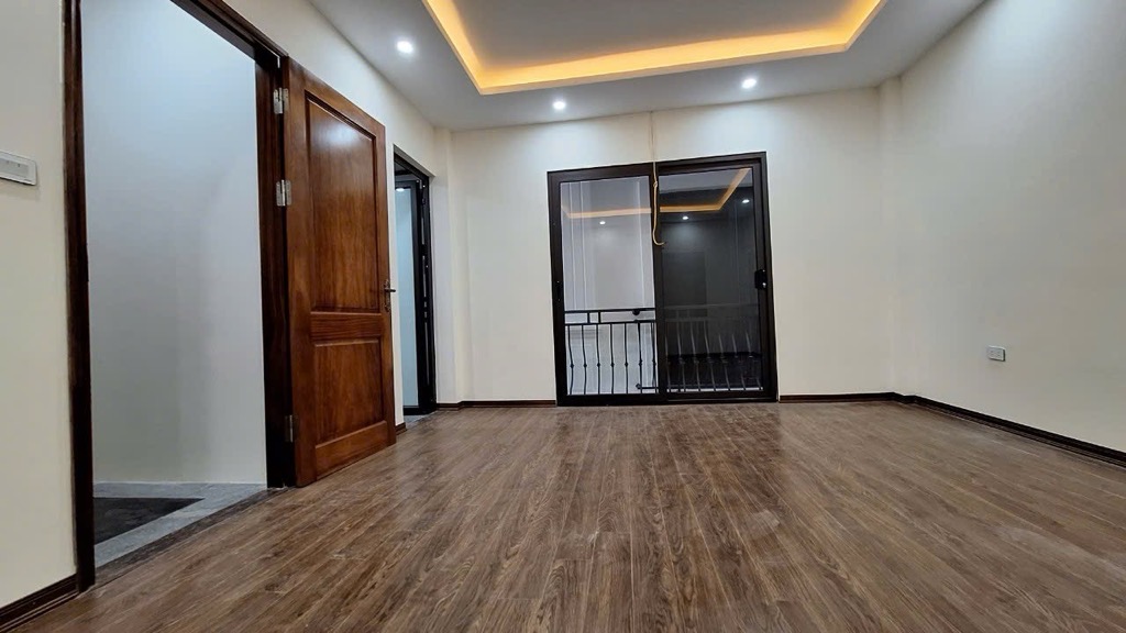 BÁN GẤP NHÀ 3 TẦNG.ĐẠI ĐỒNG-ĐÔNG ANH.NHÀ ĐẸP ,SANG KÈM NỘI THẤT CƠ BẢN ,43M2, 4T3