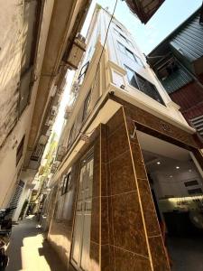 Chính chủ gửi bán nhà Bùi Ngọc Dương, Hai Bà Trưng 30m2 x 5 tầng nhỉnh 7 tỷ