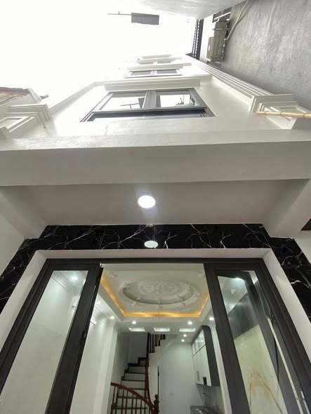 BÁN NHÀ 5 TẦNG 42 MÉT Ở LUÔN TRƯỚC TẾT TẠI QUỲNH ĐÔ -THANH TRÌ GIÁ 4 TỶ 6