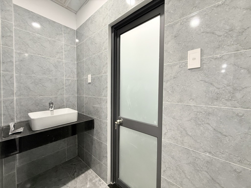 SIÊU PHẨM NHÀ MỚI GẦN PHẠM VĂN ĐỒNG - 4.4 tỷ - CHỦ CẦN BÁN GẤP