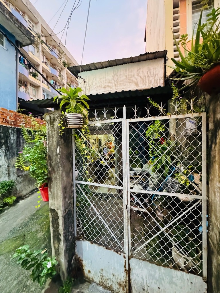 BÁN NHÀ PHAN VĂN TRỊ - BÌNH THẠNH - 110M2 - TIỆN XÂY MỚI