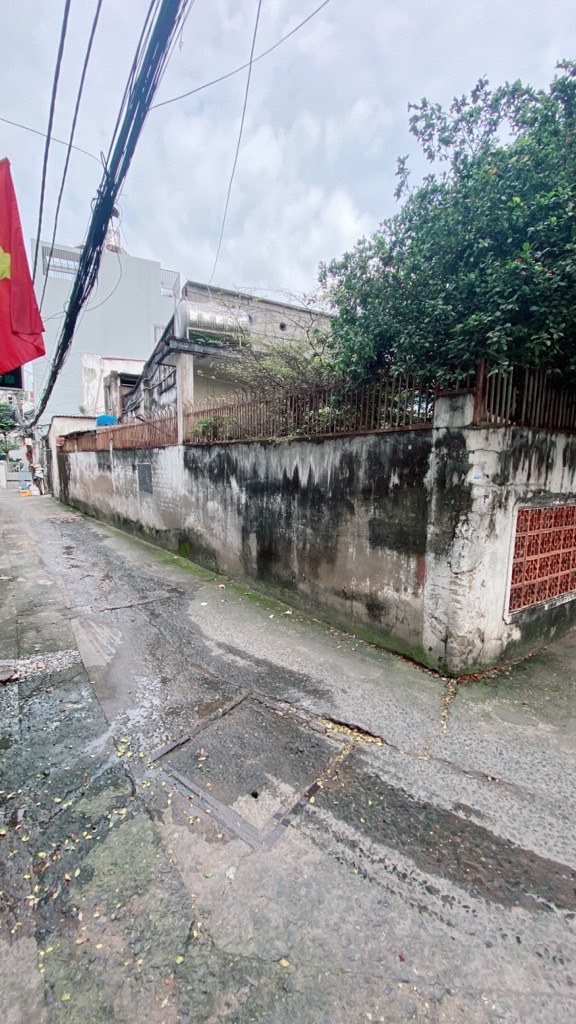 BÁN NHÀ NÁT 102M2 PHAN VĂN TRỊ - BÌNH THẠNH - 8.7 TỶ -  CẦN BÁN GẤP