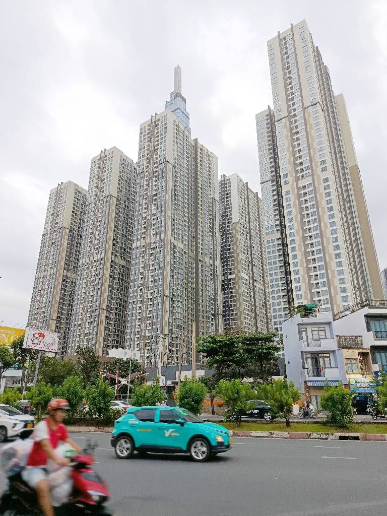 NHÀ RIÊNG 2 TẦNG 50M2 - NGUYỄN HỮU CẢNH - BÌNH THẠNH - 5.5 TỶ