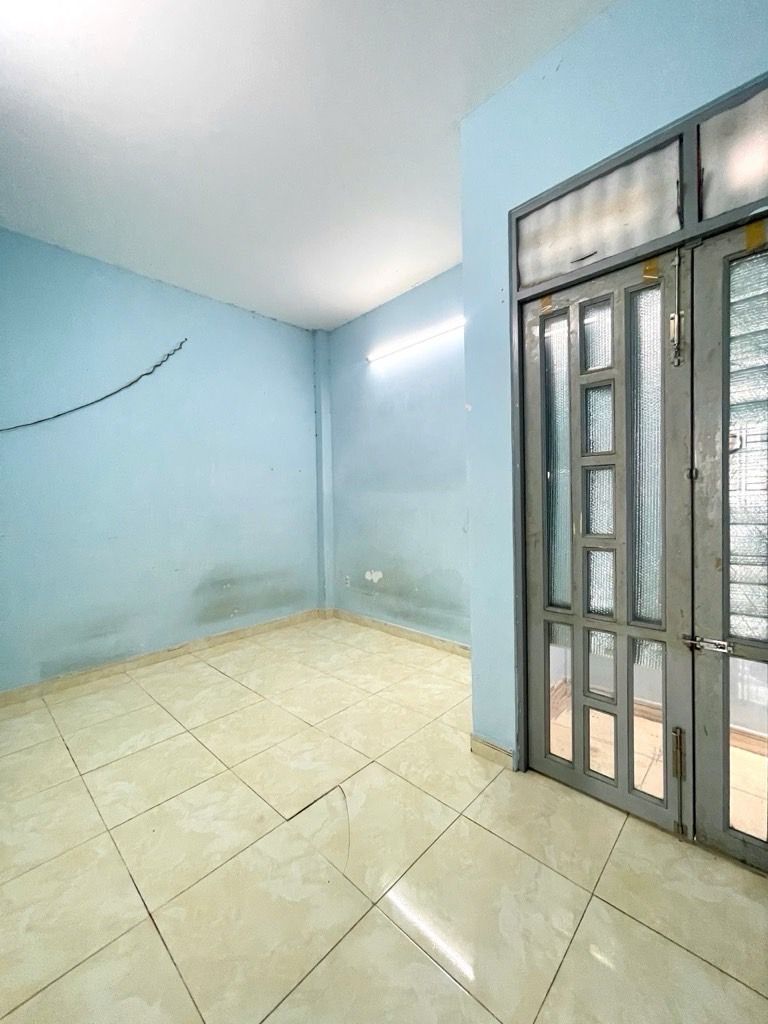 Nhà riêng 2 tầng Bùi Đình Túy 45m2 - vuông vức không lỗi - gần hẻn xe hơi - 6.28 tỷ