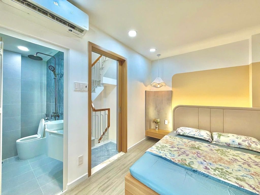 Nhà đẹp đón tết 4 tầng SD 100m2 - Ngay khu VIP Bình Thạnh- Nhỉnh 5 tỷ