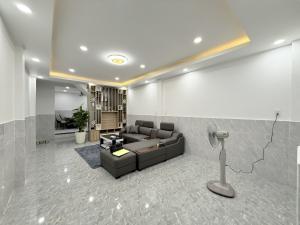 SIÊU PHẨM NHÀ MỚI GẦN PHẠM VĂN ĐỒNG - 4.4 tỷ - CHỦ CẦN BÁN GẤP
