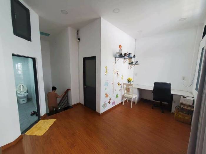 NHÀ MỚI Ở NGAY TẠI ĐƯỜNG HOÀNG HOA THÁM DIỆN TÍCH 53 M2 GIÁ CHỈ 6,5 TỶ