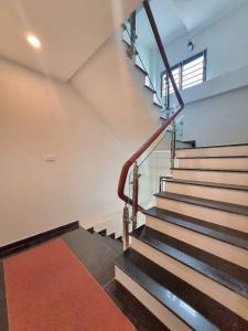 BÁN NHÀ TỰU LIỆT CĂN GÓC TIỆN KINH DOANH, NHỈNH 10 TỈ