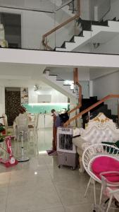 NHÀ MỚI ĐẸP, CHỦ BÁN GẤP VỀ VINHOME Ở