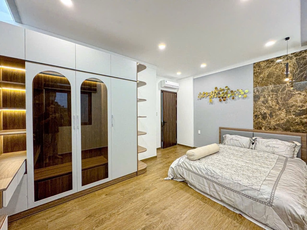 Bán nhà đường Trần Xuân Soạn Q7, 60m2 ngang 5m siêu đẹp, nội thất xịn, chỉ 7.99 tỷ TL