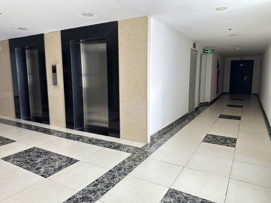 Mình Chính chủ cần bán căn 93m2__8 tỷ300 toà Smile Building Số 1 Nguyễn Cảnh Dị