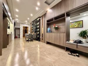 NHÀ THỊNH LIỆT, HOÀNG MAI. Ô TÔ TẢI QUA NHÀ, MT4M, DT: 40M2, GIÁ: 12.6 TỶ