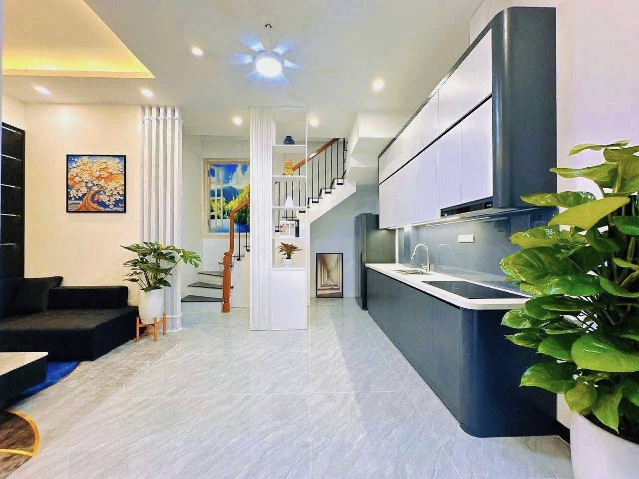 HIẾM HOT NHÀ 5 TẦNG TRUNG TÂM VIỆT HƯNG 58M2 NHỈNH 7 TỶ