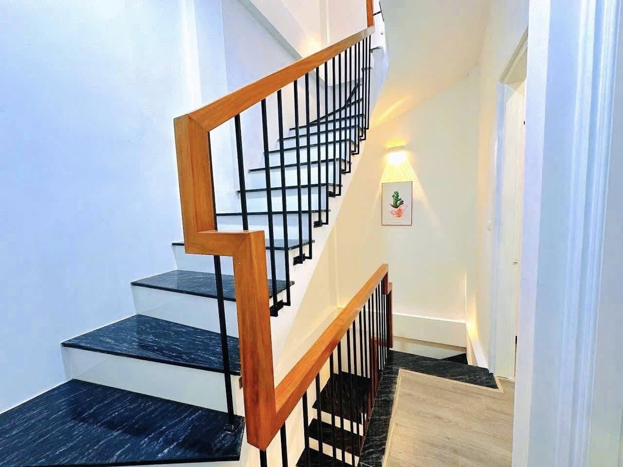 HIẾM HOT NHÀ 5 TẦNG TRUNG TÂM VIỆT HƯNG 58M2 NHỈNH 7 TỶ