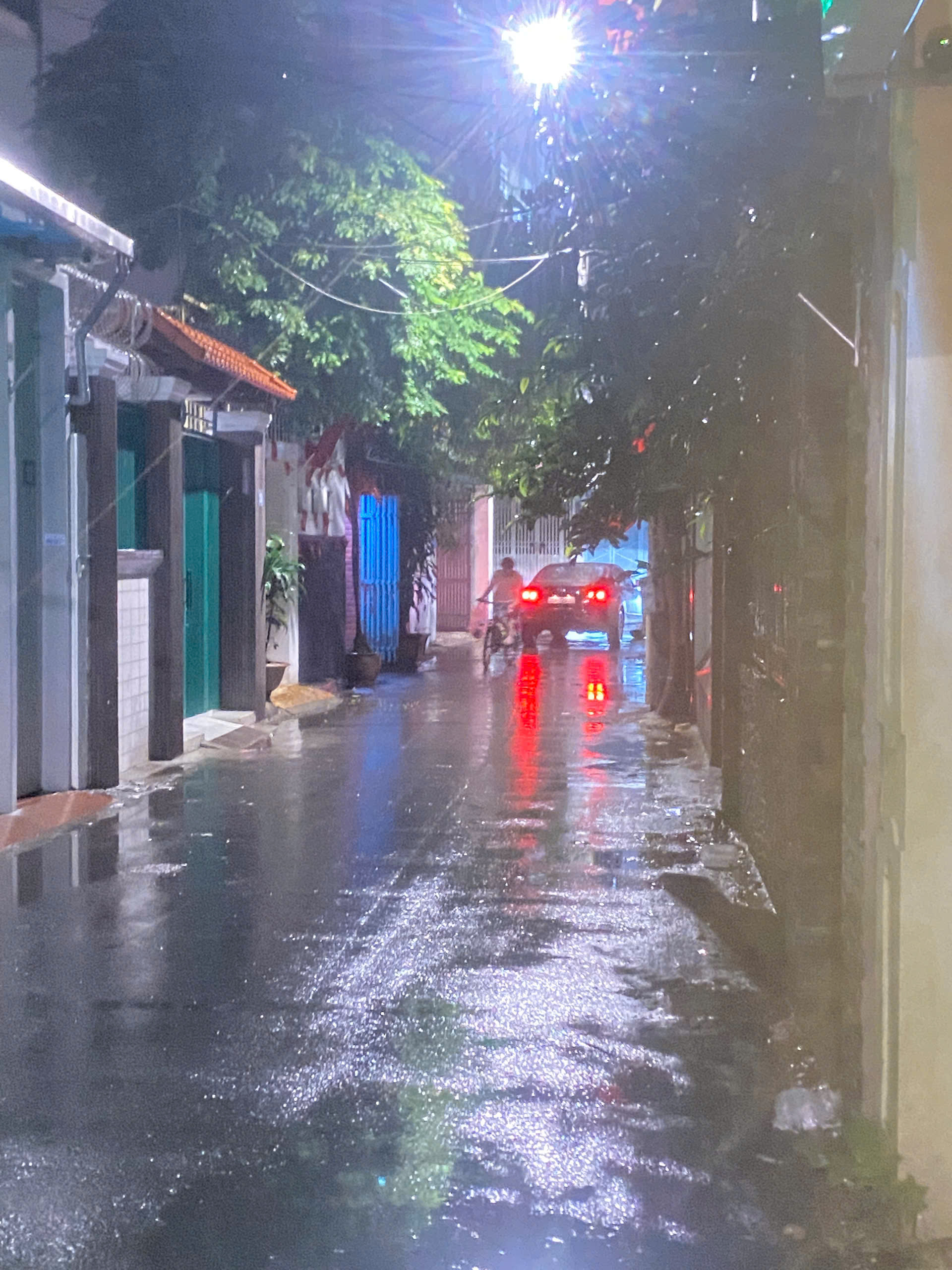 NHÀ TT CẦU GIẤY - 9 TỶ - THANG MÁY