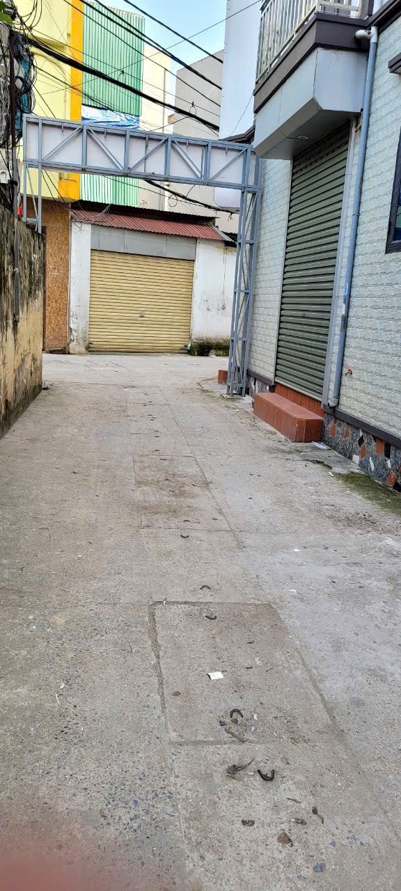 Bán nhà Hà Đông, 33m, 3 tầng có chỗ đỗ ô tô giá 5 tỷ