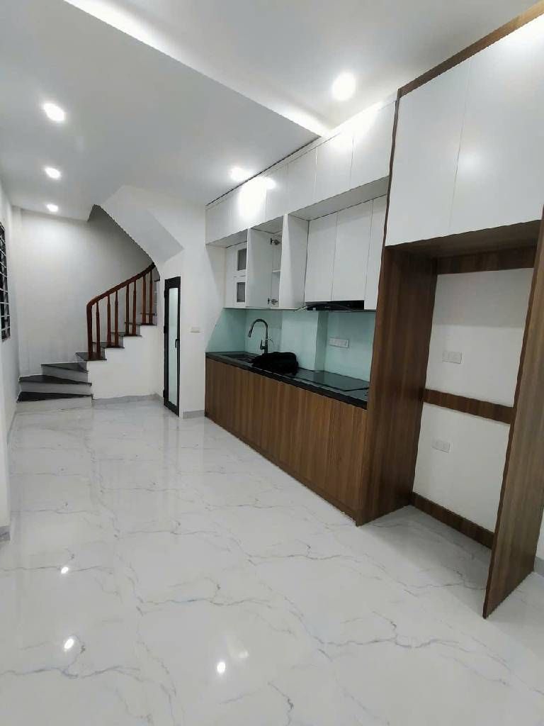 Gần chợ Hà Đông, Kinh doanh, Đi lại siêu tiện lợi. Bán nhà 34m đẹp hơn trong hình.