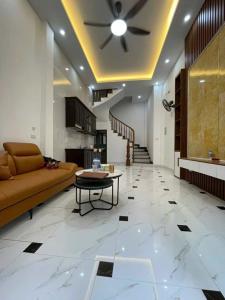 NHÀ ĐẸP HOÀNG MAI – Ở NGAY – FULL NỘI THẤT – CÁCH Ô TÔ 30M