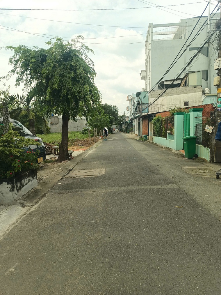 NHÀ ĐẸP 8 x 22.5m, nở Hậu, Gần Phan Văn Hớn, chợ Xuân Thới Thượng