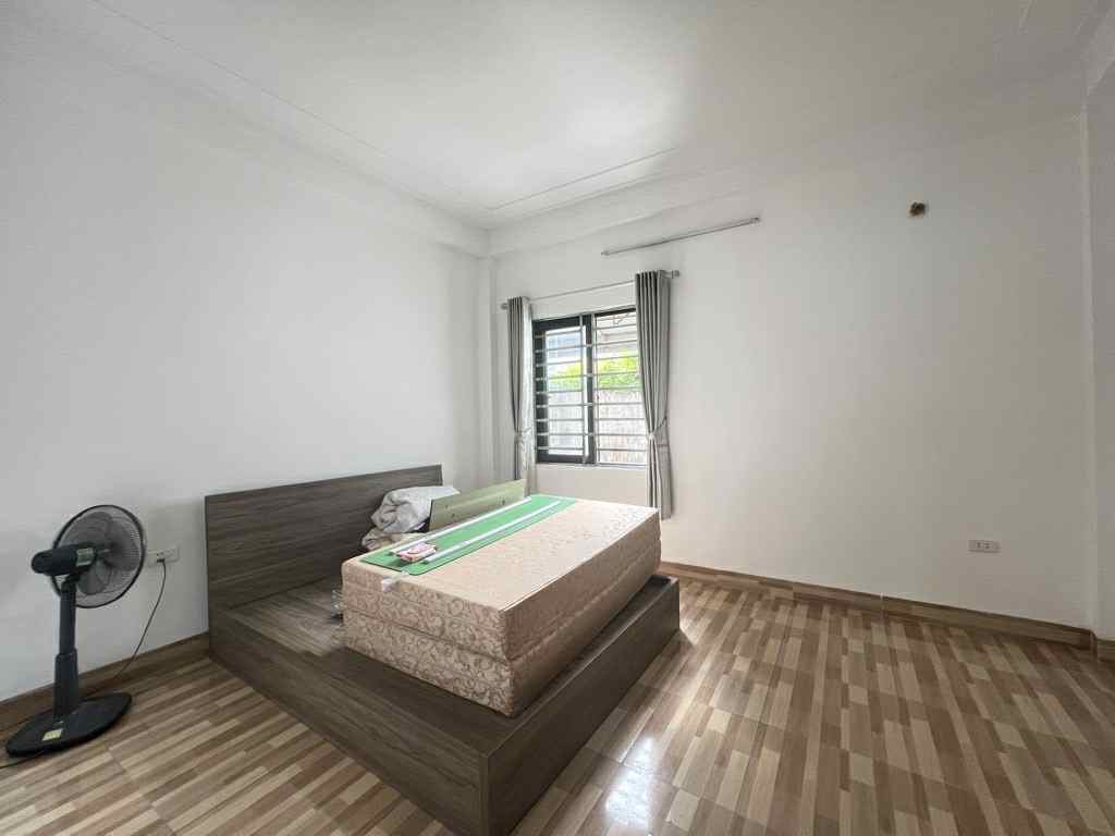 BÁN NHÀ NGỌC TRÌ_GARA Ô TÔ_VÀI BƯỚC RA PHỐ_ NHÀ DÂN XÂY_Ô CHỜ THANG MÁY_49m2_9.4 Tỷ