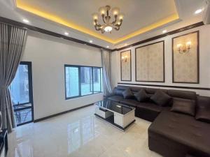 BÁN NHÀ NGỌC TRÌ_GARA Ô TÔ_VÀI BƯỚC RA PHỐ_ NHÀ DÂN XÂY_Ô CHỜ THANG MÁY_49m2_9.4 Tỷ