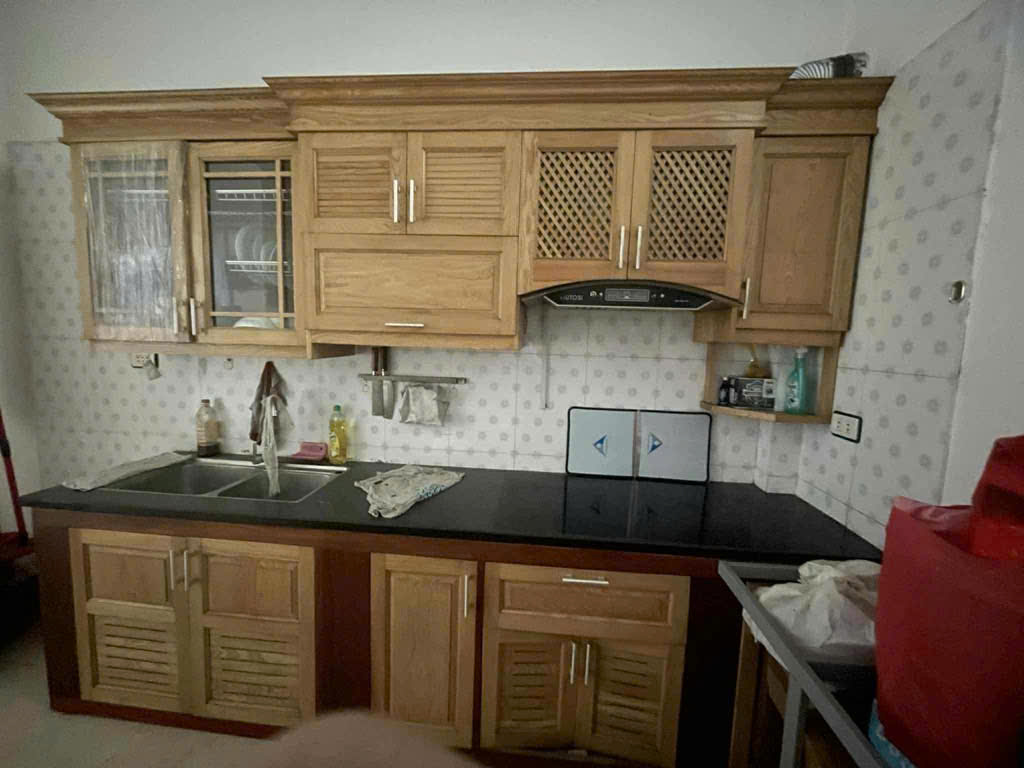 Bán nhà Mai Hiên gần trường học, full đồ gỗ, dt 41m2, 4,65 tỷ.