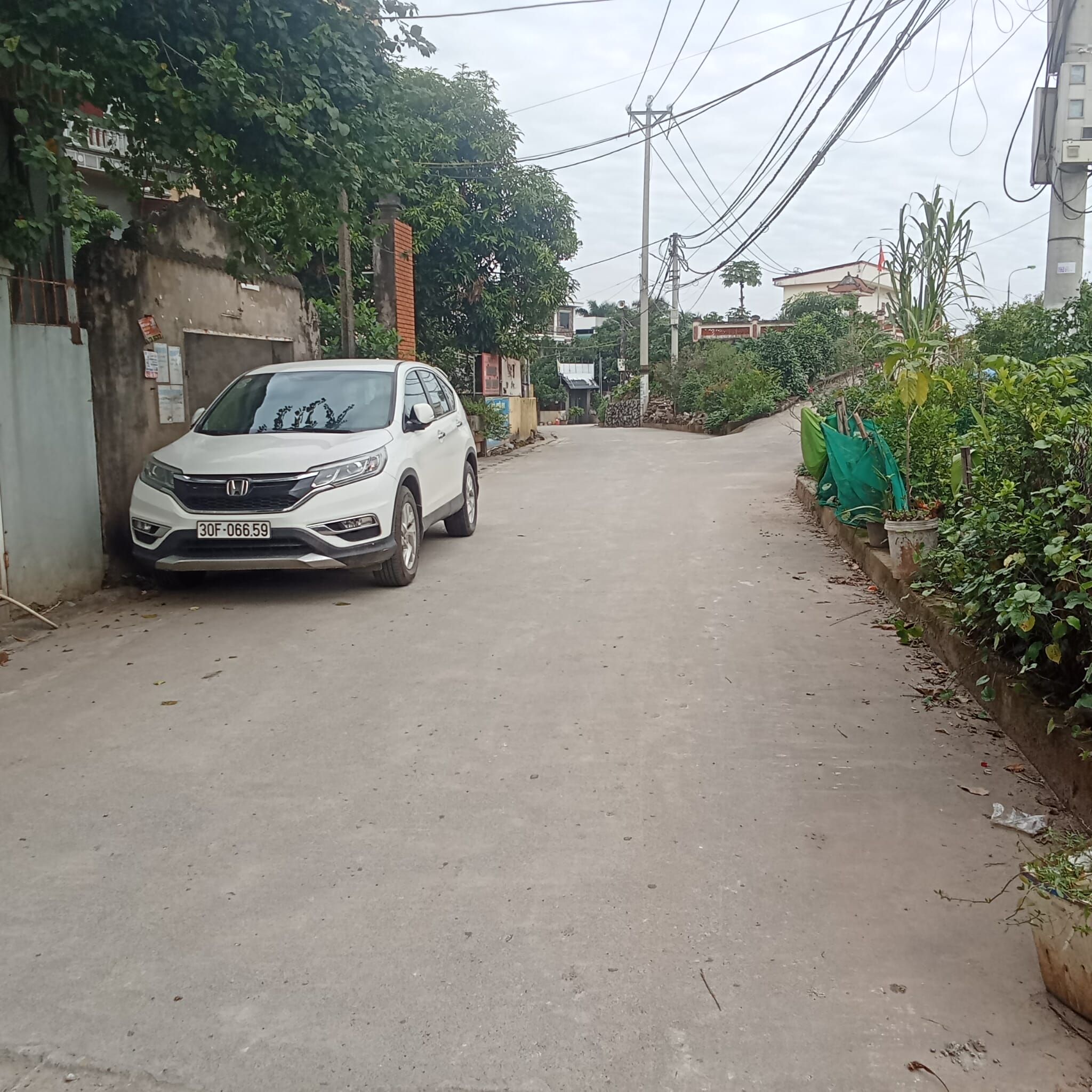 Đất đẹp Mai Lâm, Đông Anh. Gần Vin Cổ Loa, Ô tô đỗ cửa, sát hồ điều hòa. Nhỉnh 4 tỷ