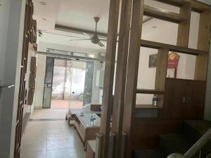 Bán nhà Mai Hiên gần trường học, full đồ gỗ, dt 41m2, 4,65 tỷ.
