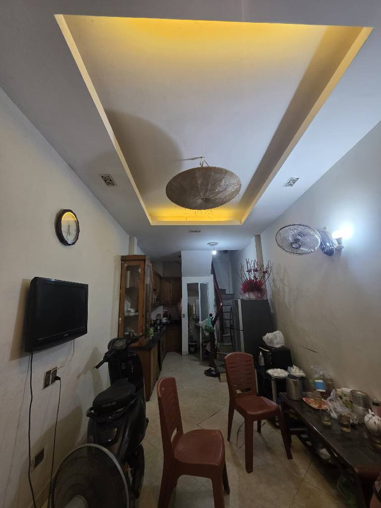 SIÊU HIẾM - DÂN XÂY - 2 THOÁNG - GẦN PHỐ - VÀI PHÚT RA HỒ HOÀN KIẾM - 500M RA TRẦN HƯNG ĐẠO