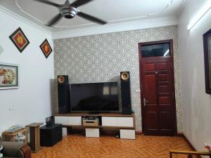 NHÀ PHÚ DIỄN - MẶT PHỐ - DÒNG TIỀN TỐT - GIÁ SIÊU ĐẸP!!!