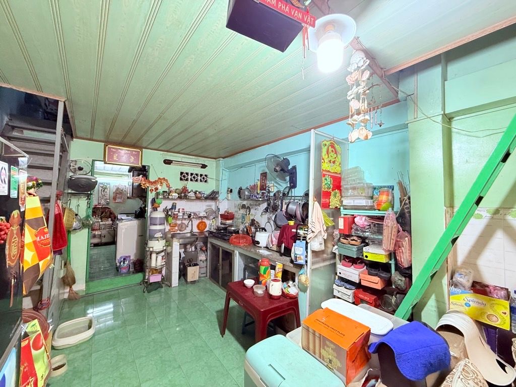 Bán nhà ngay chợ Hoà Hưng- Hẻm 1 trục ô tô tới cửa- 48m2- Giá 8.x Tỷ