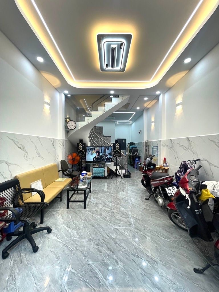 Nhà xịn 4 tầng trung tâm Q10, Hẻm xe hơi 6m, 10Tỷ650