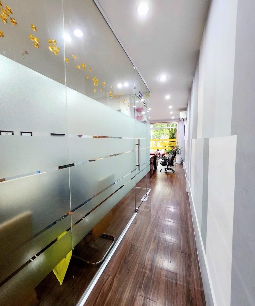 Bán nhà mặt tiền Q1, 64m2, 2 mặt tiền trước sau, Lề 6m, 21.5 tỷ