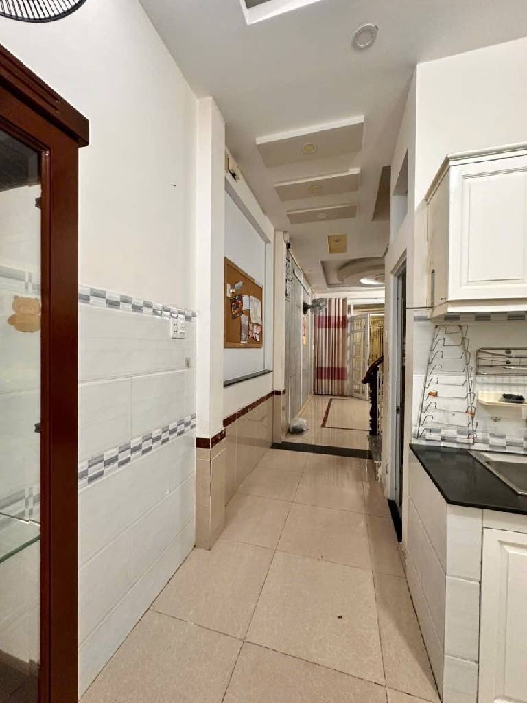 Nhà siêu hiếm KV ít nhà bán quận Phú Nhuận - HXH ngủ, quay đầu- Chỉ 8.99 Tỷ