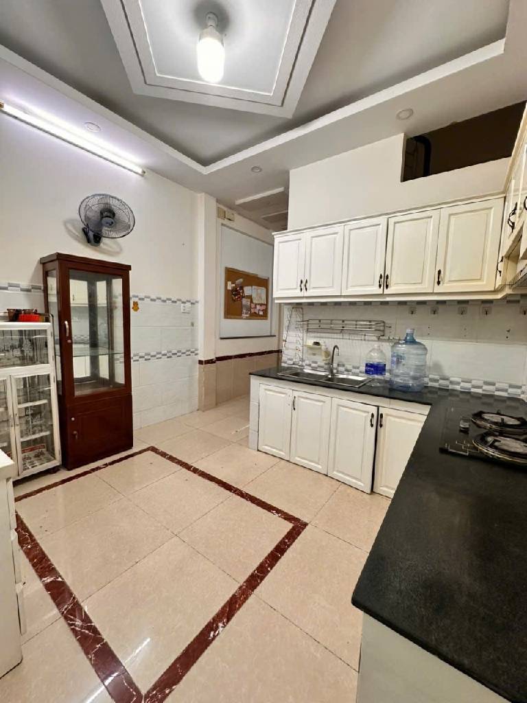 Nhà siêu hiếm KV ít nhà bán quận Phú Nhuận - HXH ngủ, quay đầu- Chỉ 8.99 Tỷ