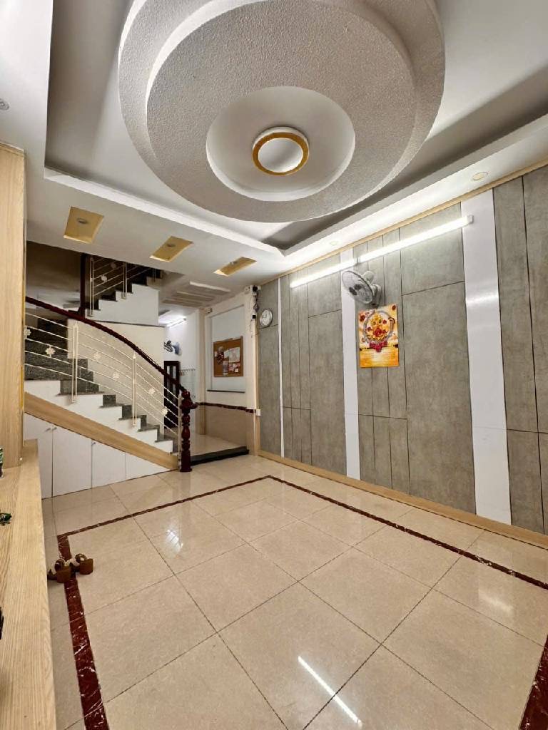 Nhà siêu hiếm KV ít nhà bán quận Phú Nhuận - HXH ngủ, quay đầu- Chỉ 8.99 Tỷ