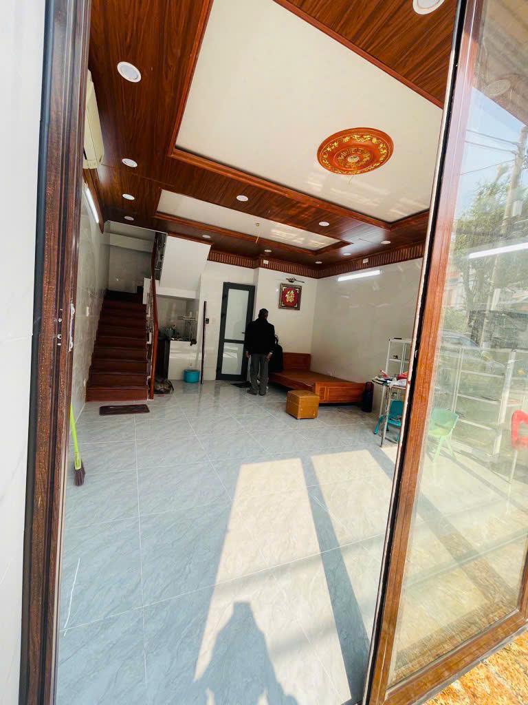 NHÀ MẶT PHỐ CỔNG LÀNG LUA-Ô TÔ ĐỖ NGÀY ĐÊM-KINH DOANH SẦM UẤT