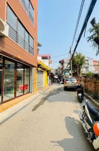 NHÀ MẶT PHỐ CỔNG LÀNG LUA-Ô TÔ ĐỖ NGÀY ĐÊM-KINH DOANH SẦM UẤT