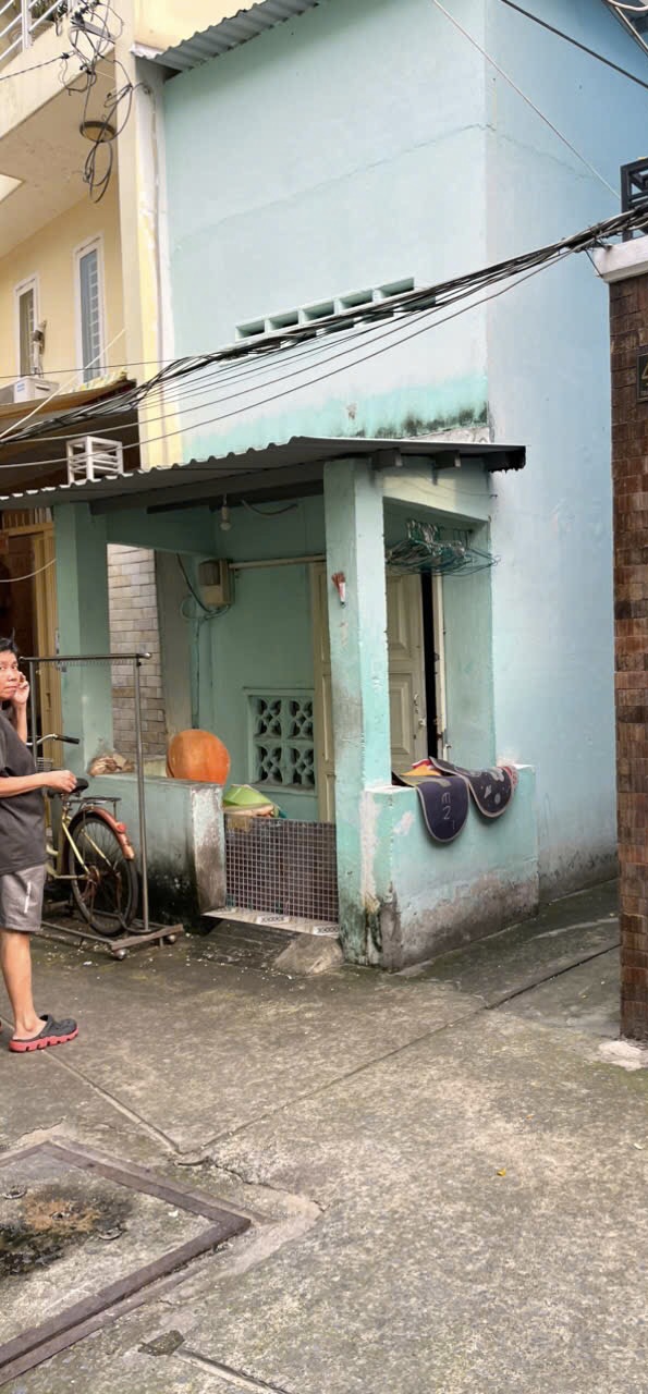 Bán nhà trung tâm quận 1