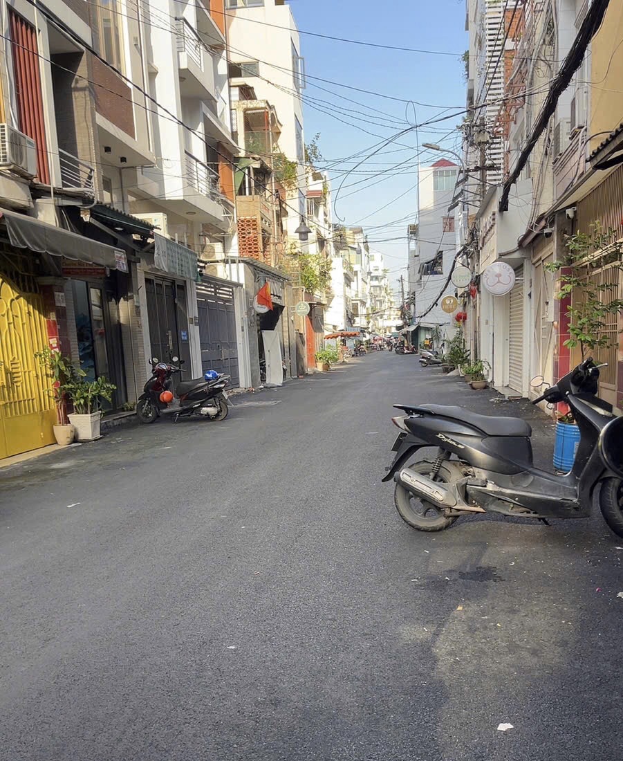 Ngay trung tâm Bàn Cờ - đường 10m. BTCT. Quận 3