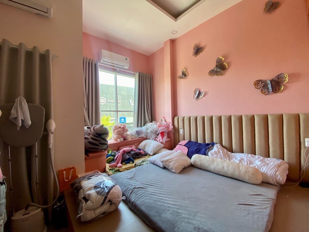 Nguyễn Sơn, nhỉnh 8tỷ, 5tầng