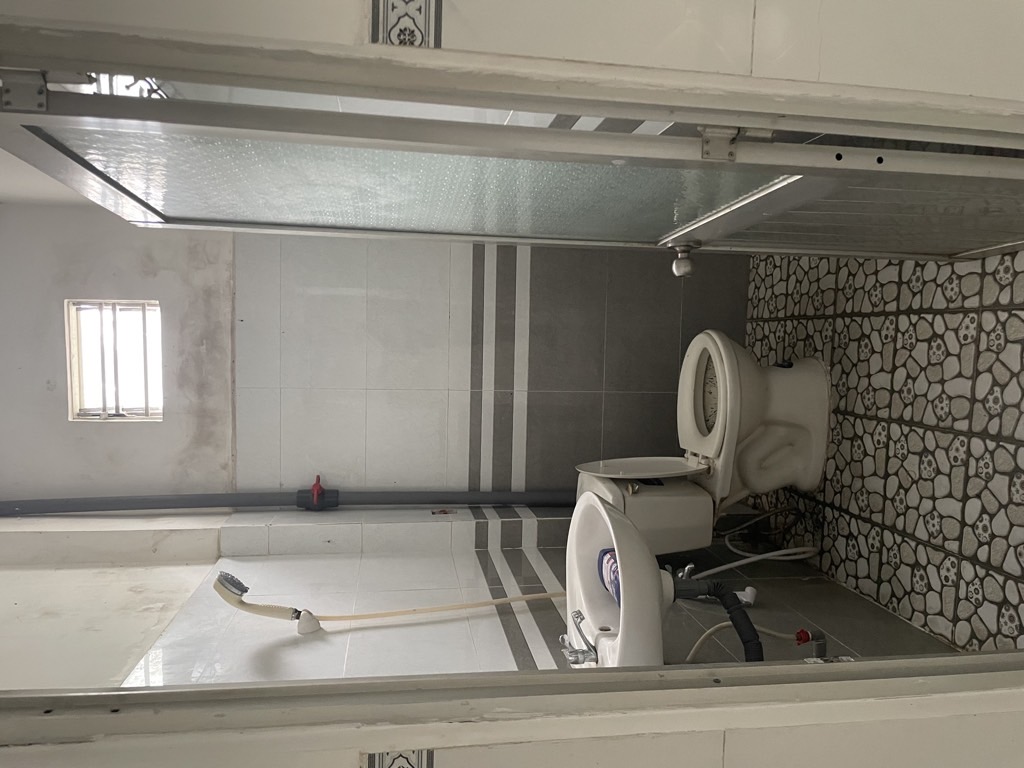Bán Nhà mặt tiền Hóc Môn 73m2 ngang 4.5m nở hậu, tiện xây mới, giá đầu tư 5.2 tỷ TL