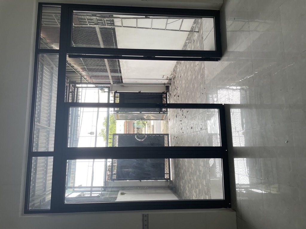 Bán Nhà mặt tiền Hóc Môn 73m2 ngang 4.5m nở hậu, tiện xây mới, giá đầu tư 5.2 tỷ TL