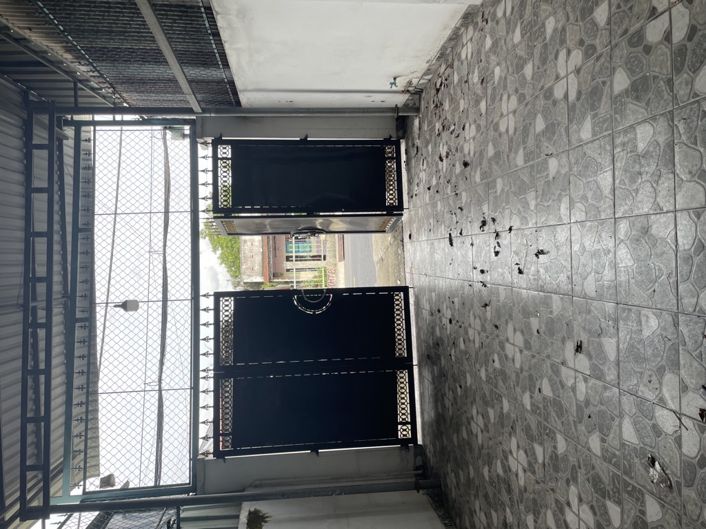 Bán Nhà mặt tiền Hóc Môn 73m2 ngang 4.5m nở hậu, tiện xây mới, giá đầu tư 5.2 tỷ TL