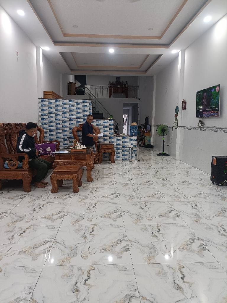 Mặt tiền Dương Công Khi Bà Điểm 200m2, 5x40 SHR vuông vức, ở và kinh doanh, nhỉnh 8 tỷ TL