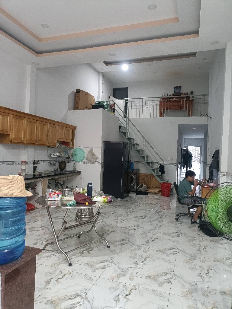 Mặt tiền Dương Công Khi Bà Điểm 200m2, 5x40 SHR vuông vức, ở và kinh doanh, nhỉnh 8 tỷ TL